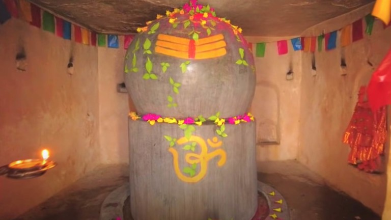 Dhingeshwar Mahadev Temple and Caves